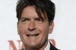Charlie Sheen twittert eigen telefoonnummer
