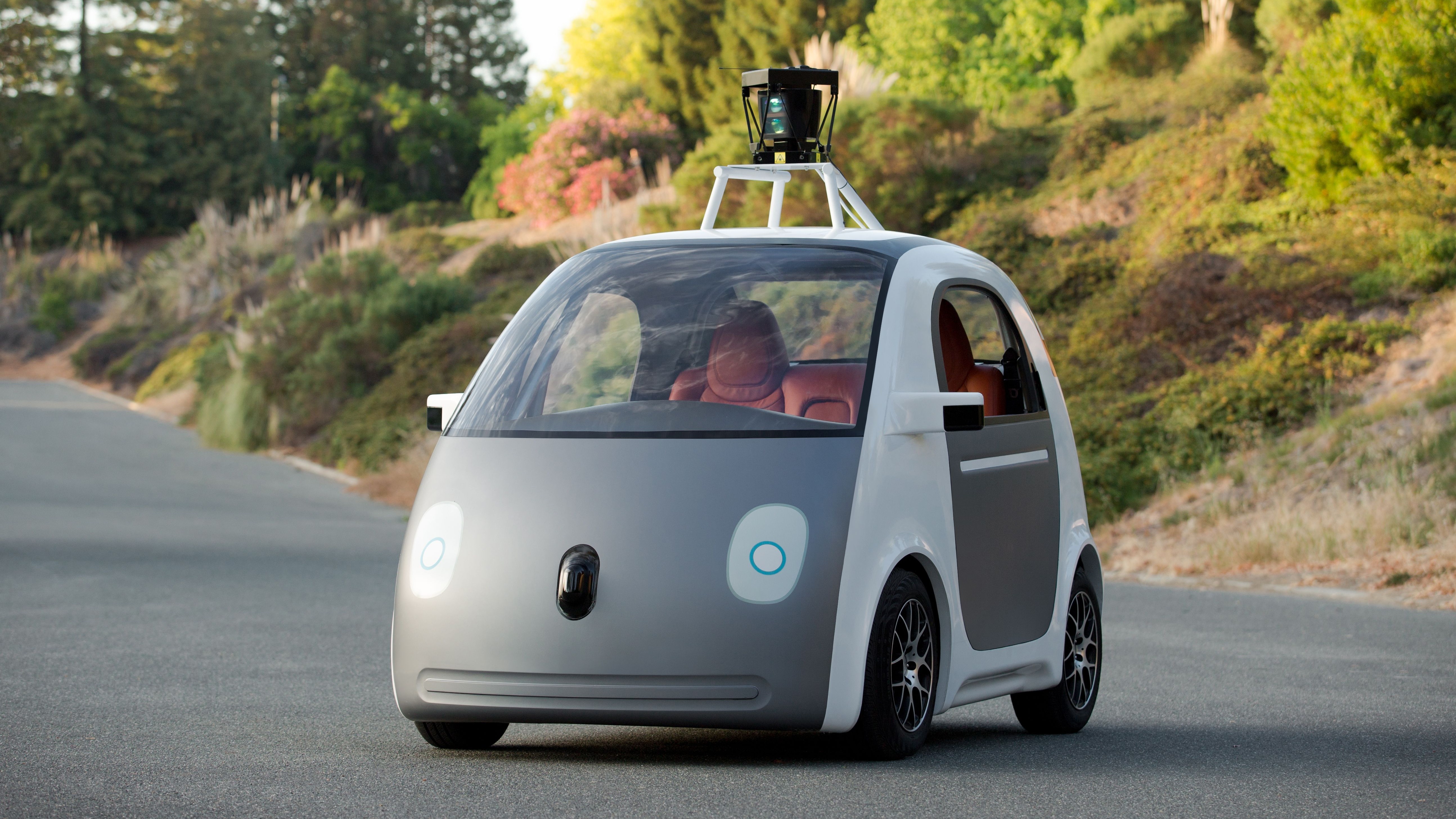 Zelfrijdende auto van Google klaar voor de openbare weg