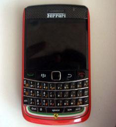 ‘Blackberry en Ferrari maken Ferrari Bold 9700’