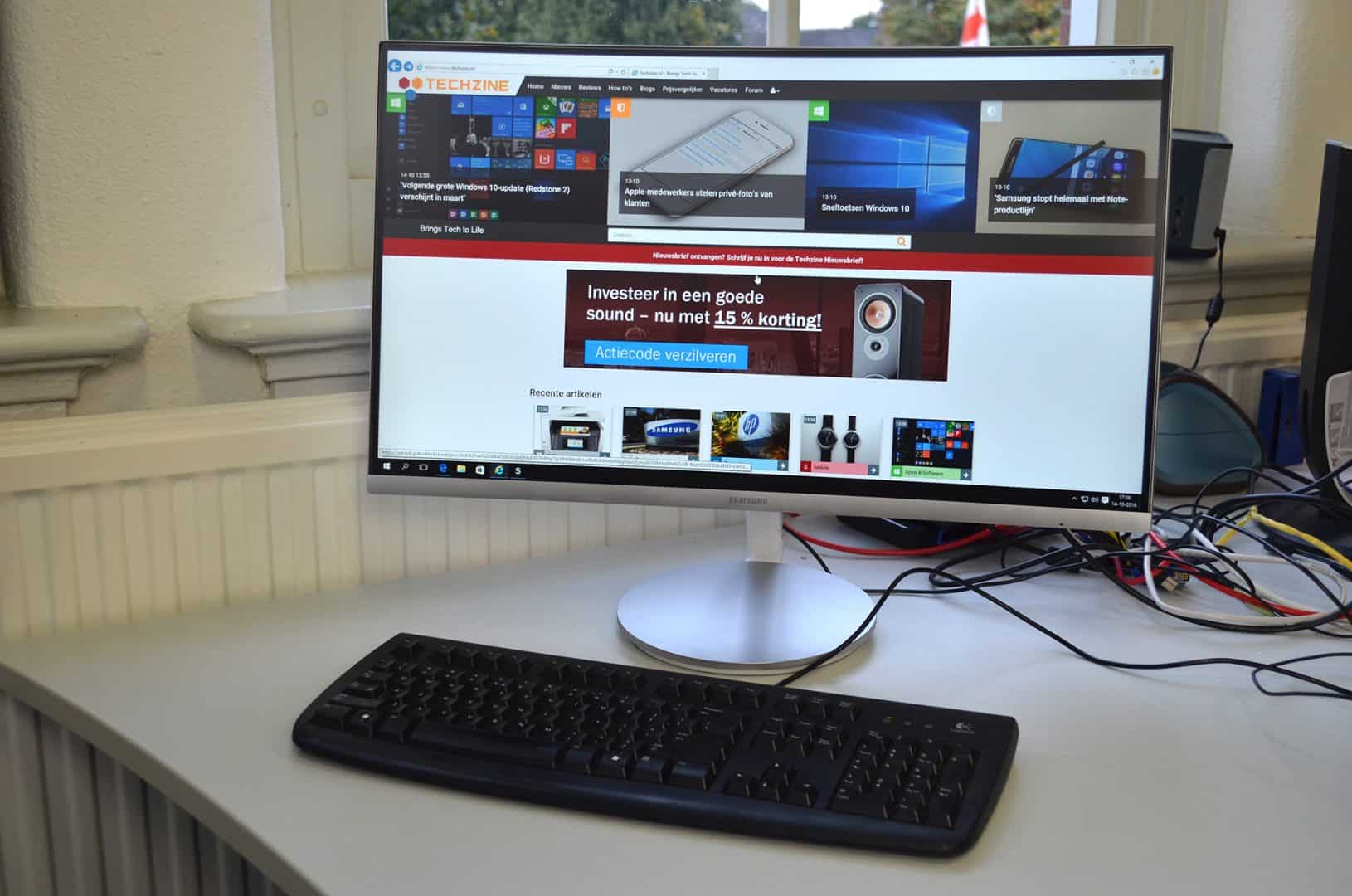 Review Samsung C27F591FDU monitor betaalbaar curved Techzine.nl