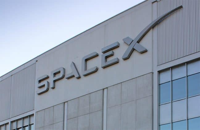 SpaceX gaat wereldwijd internet aanbieden via 4000 satellieten