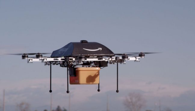 Amazon patenteert vliegend distributiecentrum voor drones