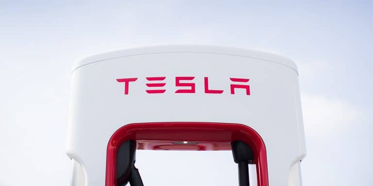 Tesla gaat 20 cent per kWh voor de Supercharger vragen