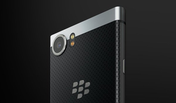 Google raadt wegens security BlackBerry KEYone en BlackBerry Motion aan