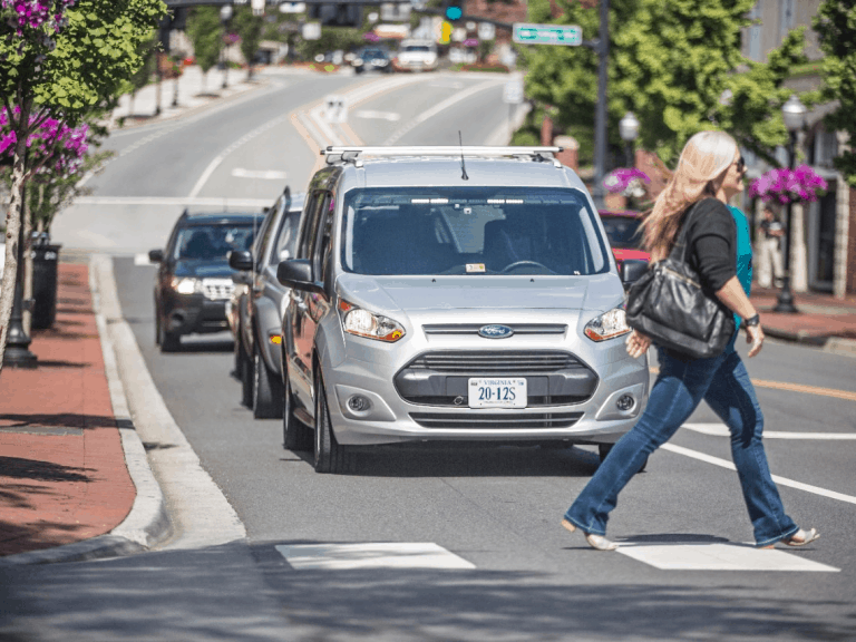 Ford ontwikkelt communicatiemethode autonome auto’s