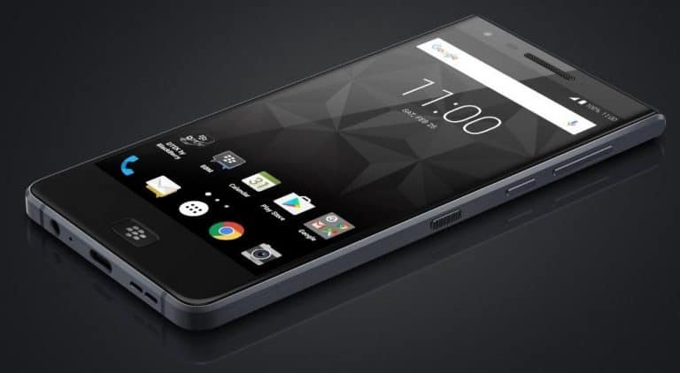 Afbeelding onthult eerste blik op atypische BlackBerry Motion