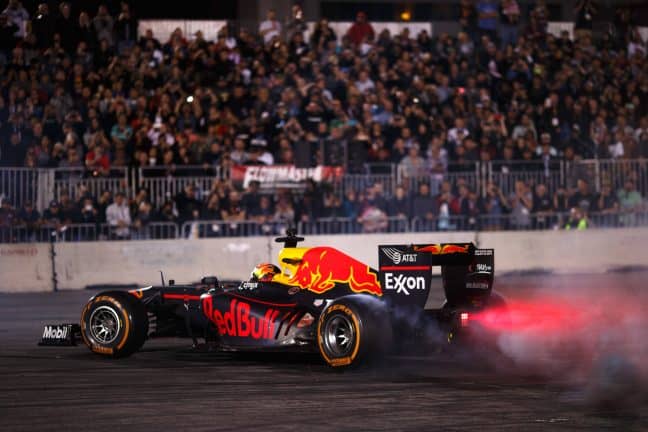 Max Verstappen volgend jaar alleen tegen betaling te zien?