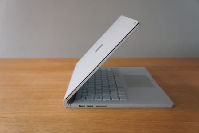Microsoft Surface Book 2 Microsoft Surface Book 2