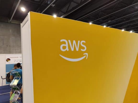 AWS lanceert Deep Learning Containers en nieuwe opties voor AI-infrastructuur