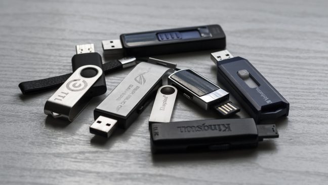 Schneider Electric verkocht USB-sticks die mogelijk malware bevatten