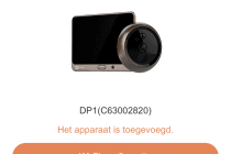 Een EZVIZ-telefoonscherm met een camera op het scherm.