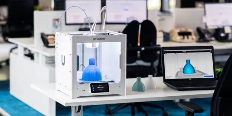 Ultimaker lanceert 3D-printer Ultimaker S3 en Ultimaker S5 Pro Bundle