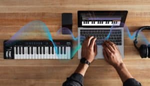 AWS lanceert AI-keyboard voor muziekwerken