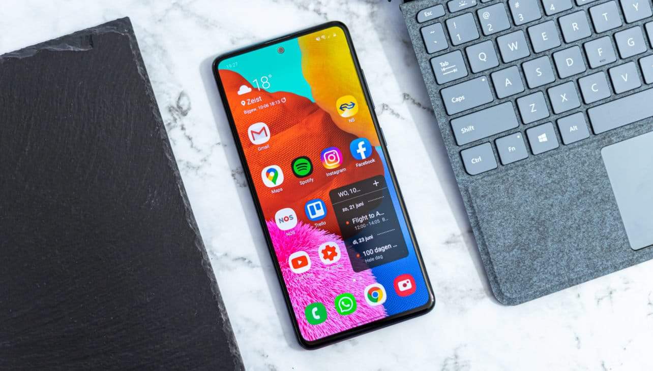 Samsung Galaxy A51 review voorkant Samsung Galaxy A51 review voorkant