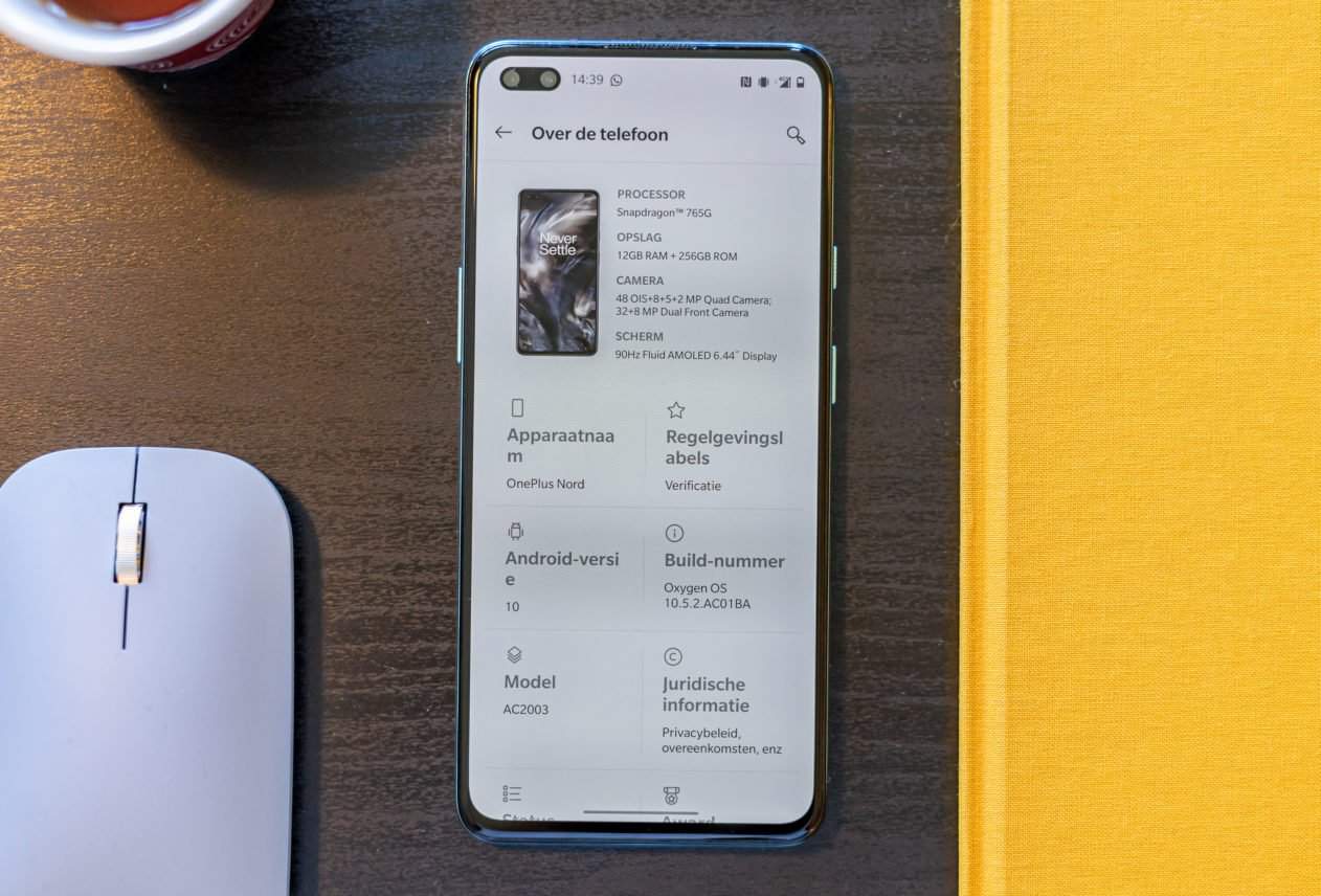 OnePlus Nord over de telefoon
