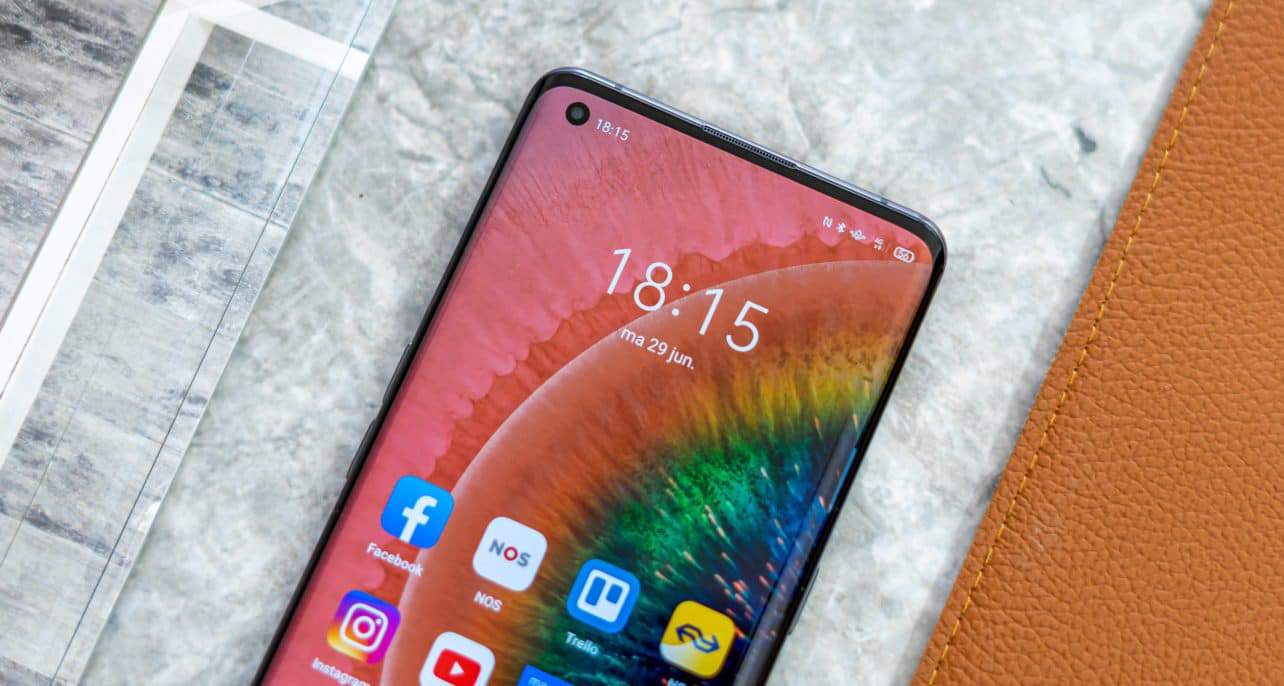 Oppo Find X2 Pro review display