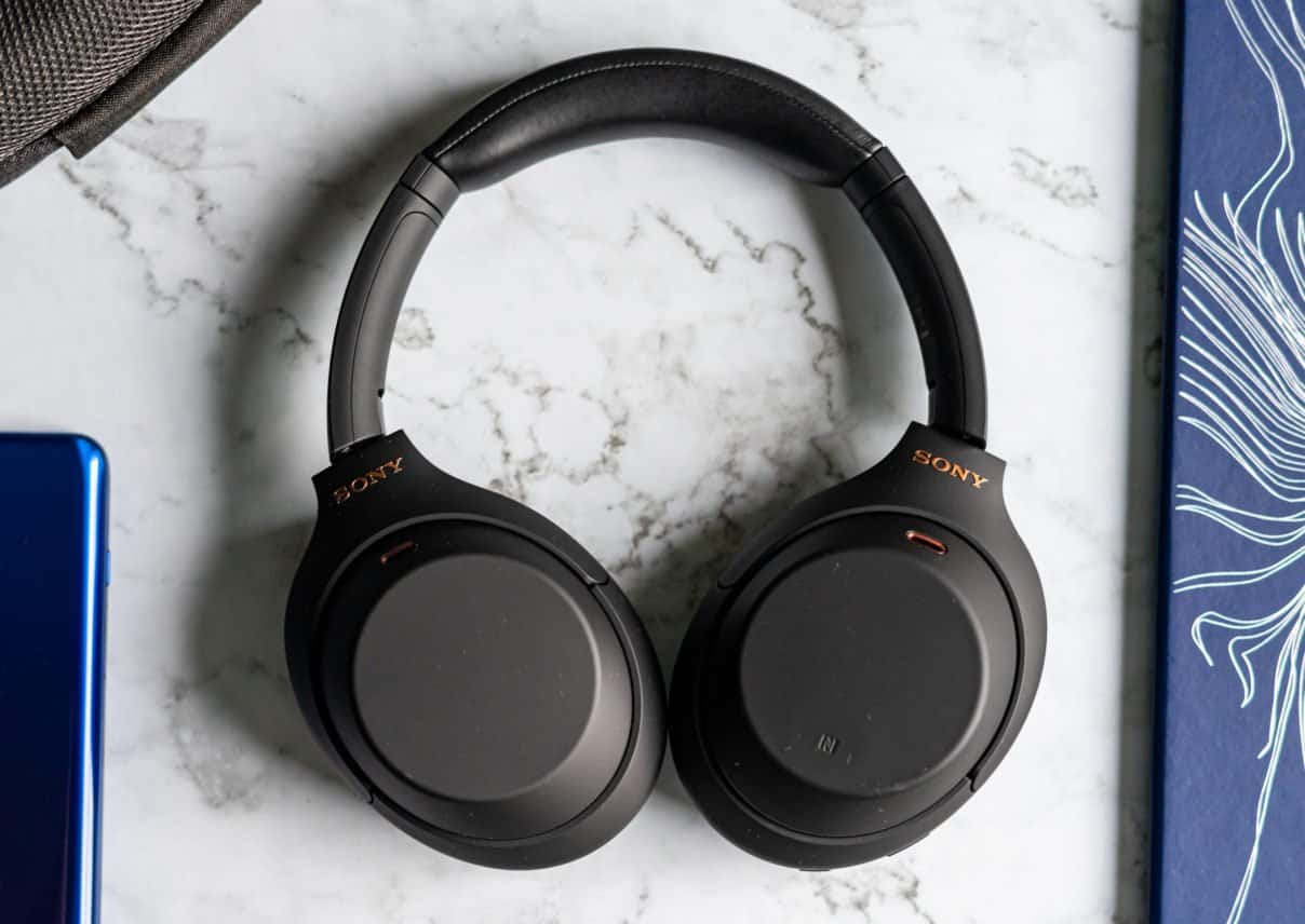 Sony WH-1000XM4 review design