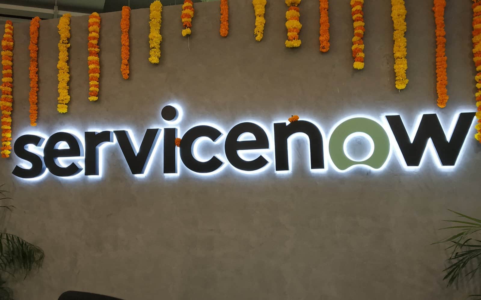 ServiceNow kan opgelucht ademhalen en rondt Moveworks-overname af