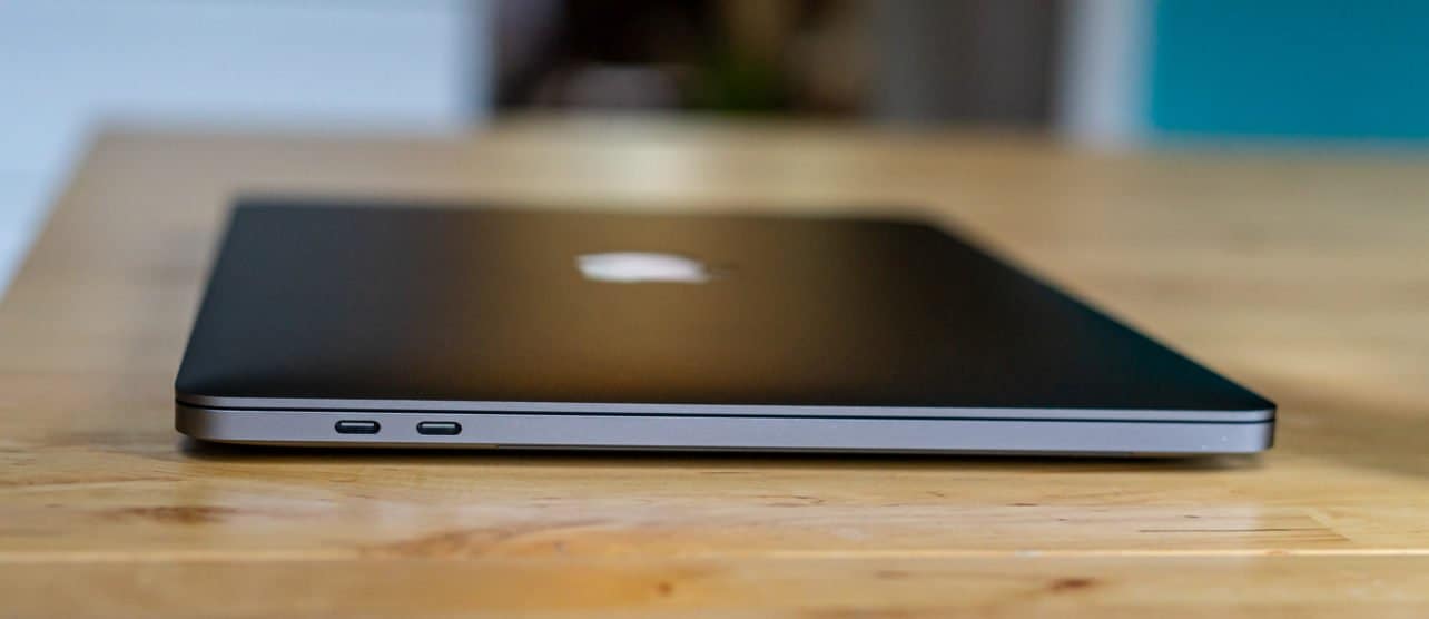 Apple MacBook Pro 13 2020 zijkant