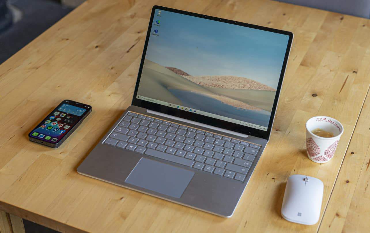 Microsoft Surface Go voorkant