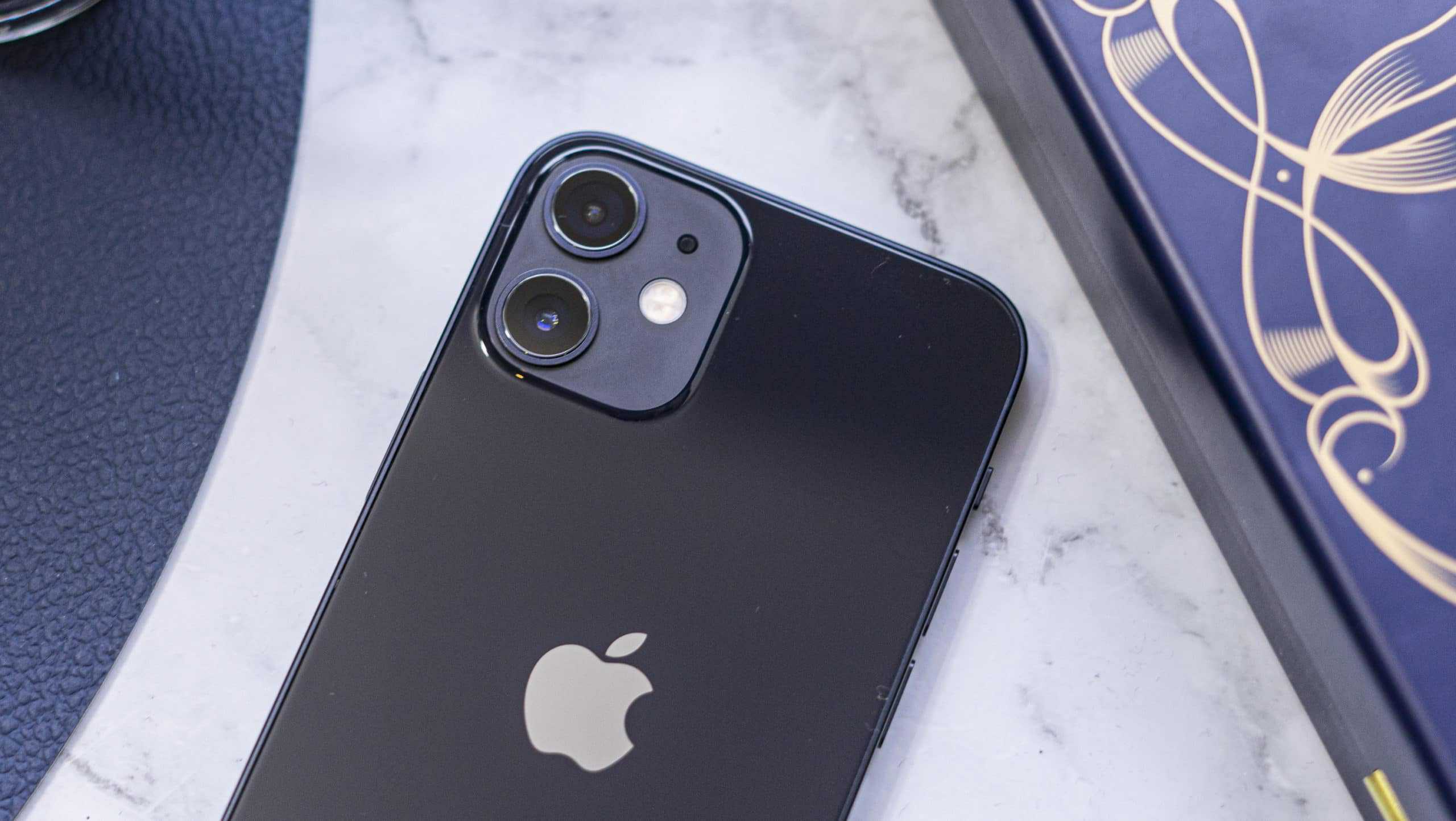 Le régulateur néerlandais prend une décision provisoire sur l’iPhone 12, la Belgique rassurée