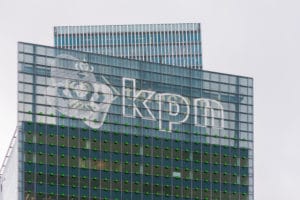 KPN ziet winst flink stijgen