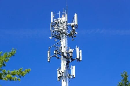 KPN richt TowerCo op voor beheer 3.800 5G-masten
