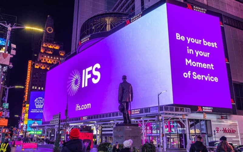 IFS mikt op autonoom magazijnbeheer met overname Softeon