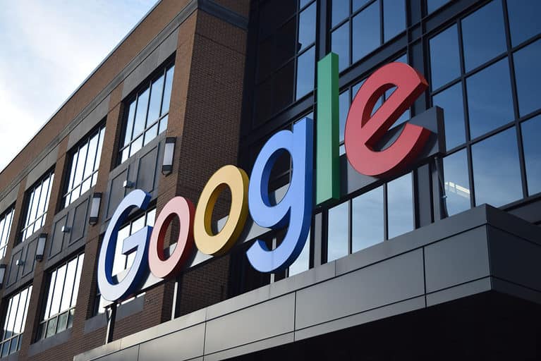 Google gaat AI-gegenereerde content gewoon opnemen in zoekmachine