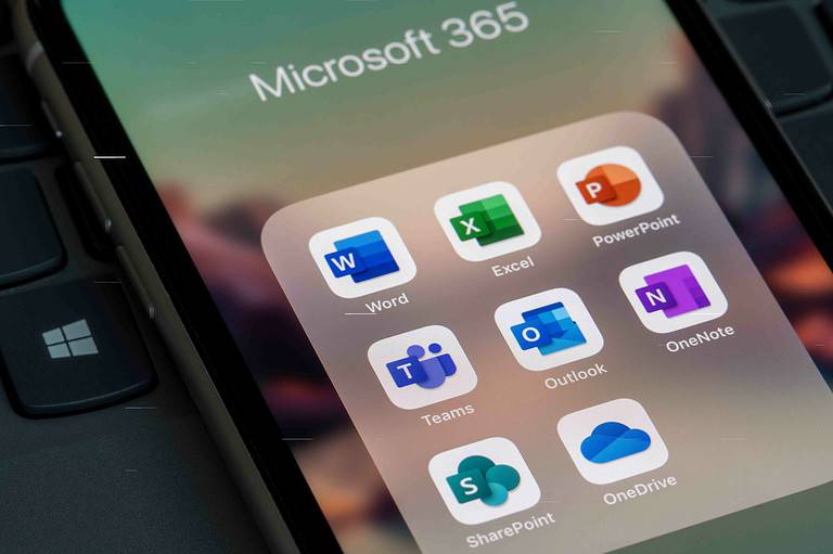 Outlook voor Microsoft 365 start traag op en loopt vast