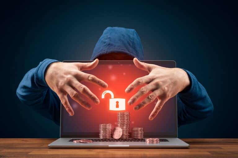 EncryptHub speelt dubbelrol als cybercrimineel én Windows-onderzoeker