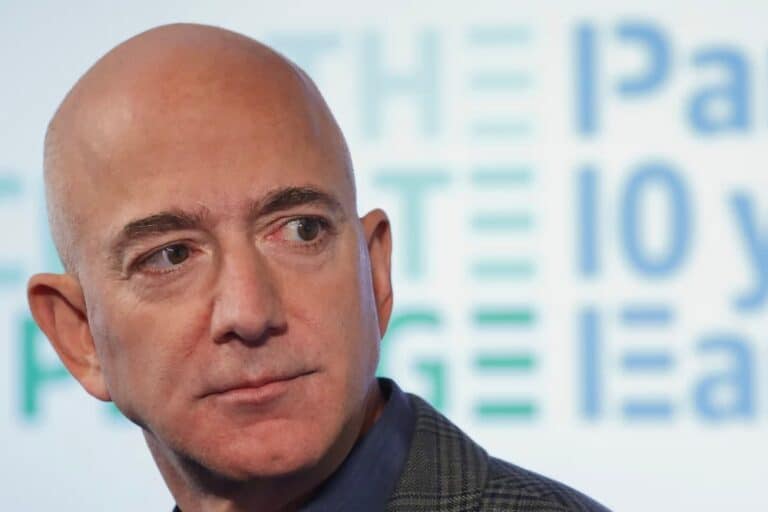 Bezos en Jassy beschuldigd van verwijderen chats tijdens onderzoek