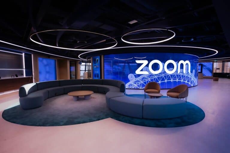 Zoom krijgt nieuwe naam en doet goede zaken