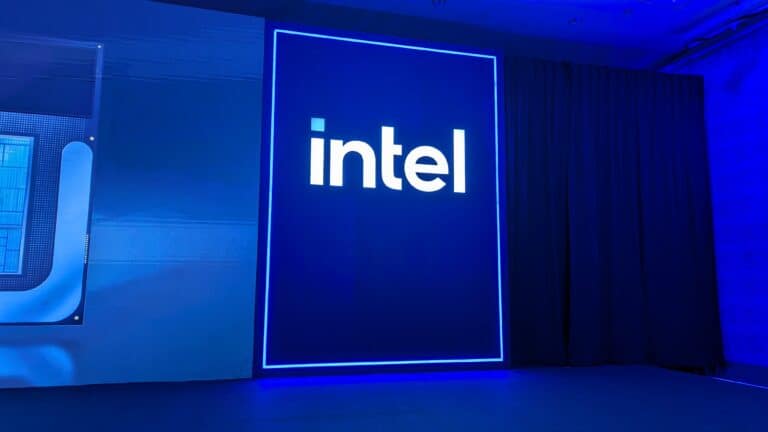 Intel ontkent dat het expansie van chipfabriek Israël opschort