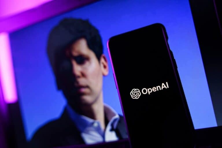 OpenAI investeert in het bouwen van hardware