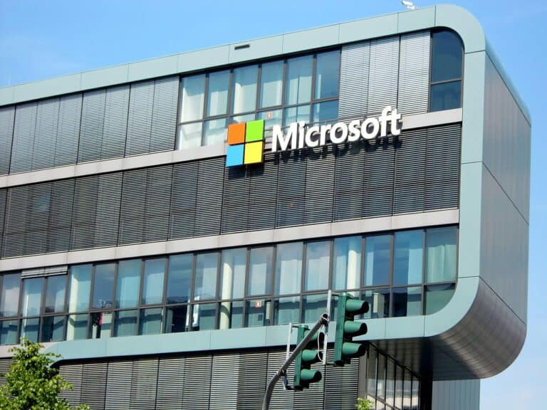 Microsoft introduceert small language model Phi-4 met 14 miljard parameters 