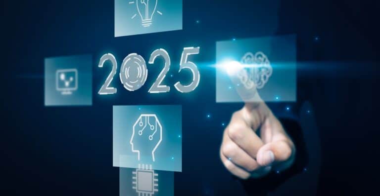 De drie pijlers van AI in 2025: Efficiëntie, Vertrouwen en Schaalbaarheid
