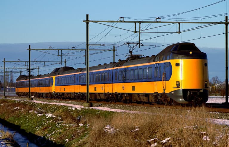 NS-storing maakt pinpas onbruikbaar voor aanschaf treinkaartje