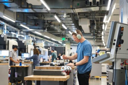 Apple trekt met investering van 500 miljard activiteiten naar VS