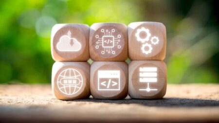 CoreStory lanceert AI-platform voor modernisering legacy code