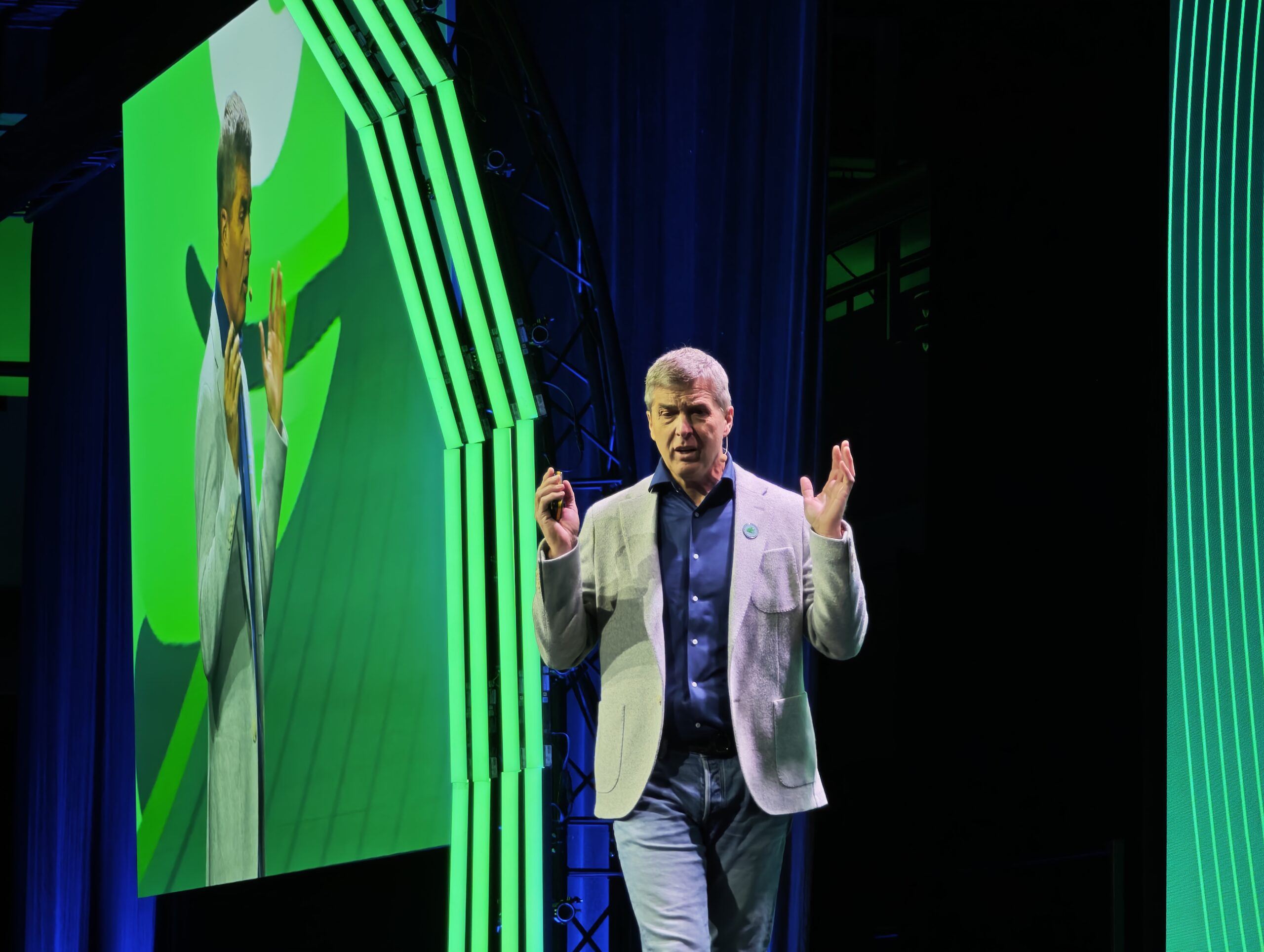 SUSE had vraag naar VMware-alternatief onderschat, geeft CEO toe