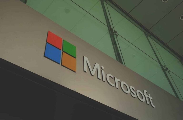 Microsoft trekt zich terug van Oracle-miljardendeal wegens compliance-probleem