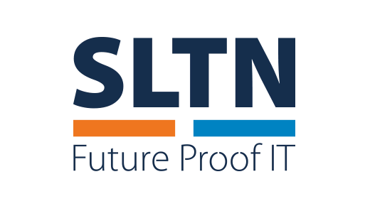 sltn_logo SLTN-logo met daaronder de slogan "Future Proof IT", met oranje en blauwe balken onder de letters.