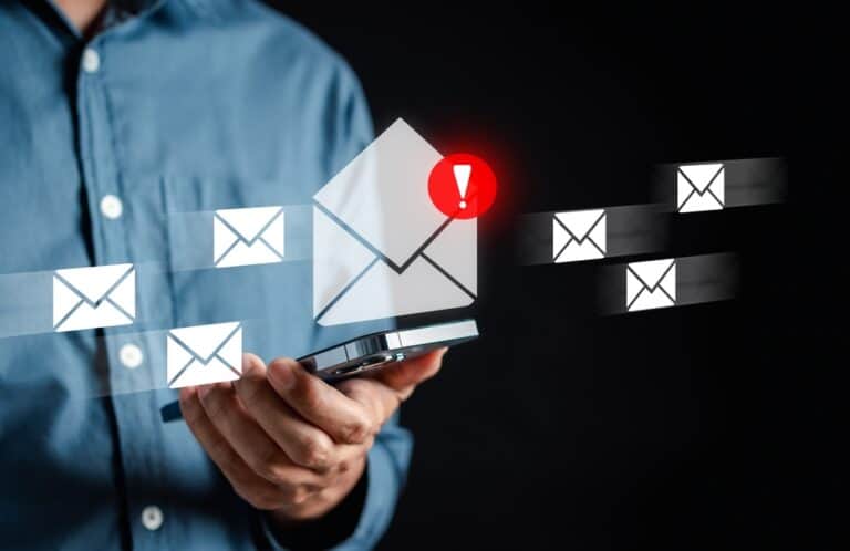 Vertrouw, verifieer, bescherm: e-mailbeveiliging moderniseren voor de cloud